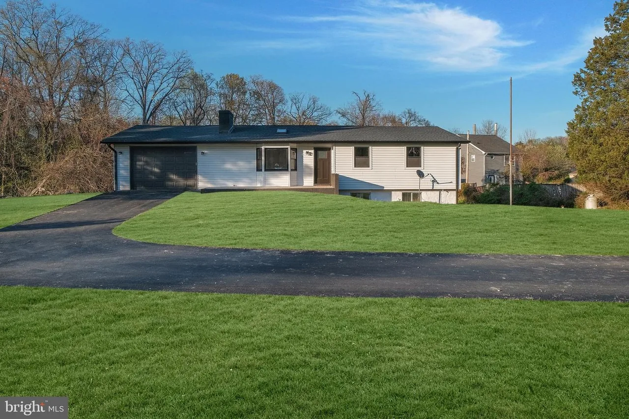 678 Chestnut Springs Lane, Maryland — exterior of DMV investment property