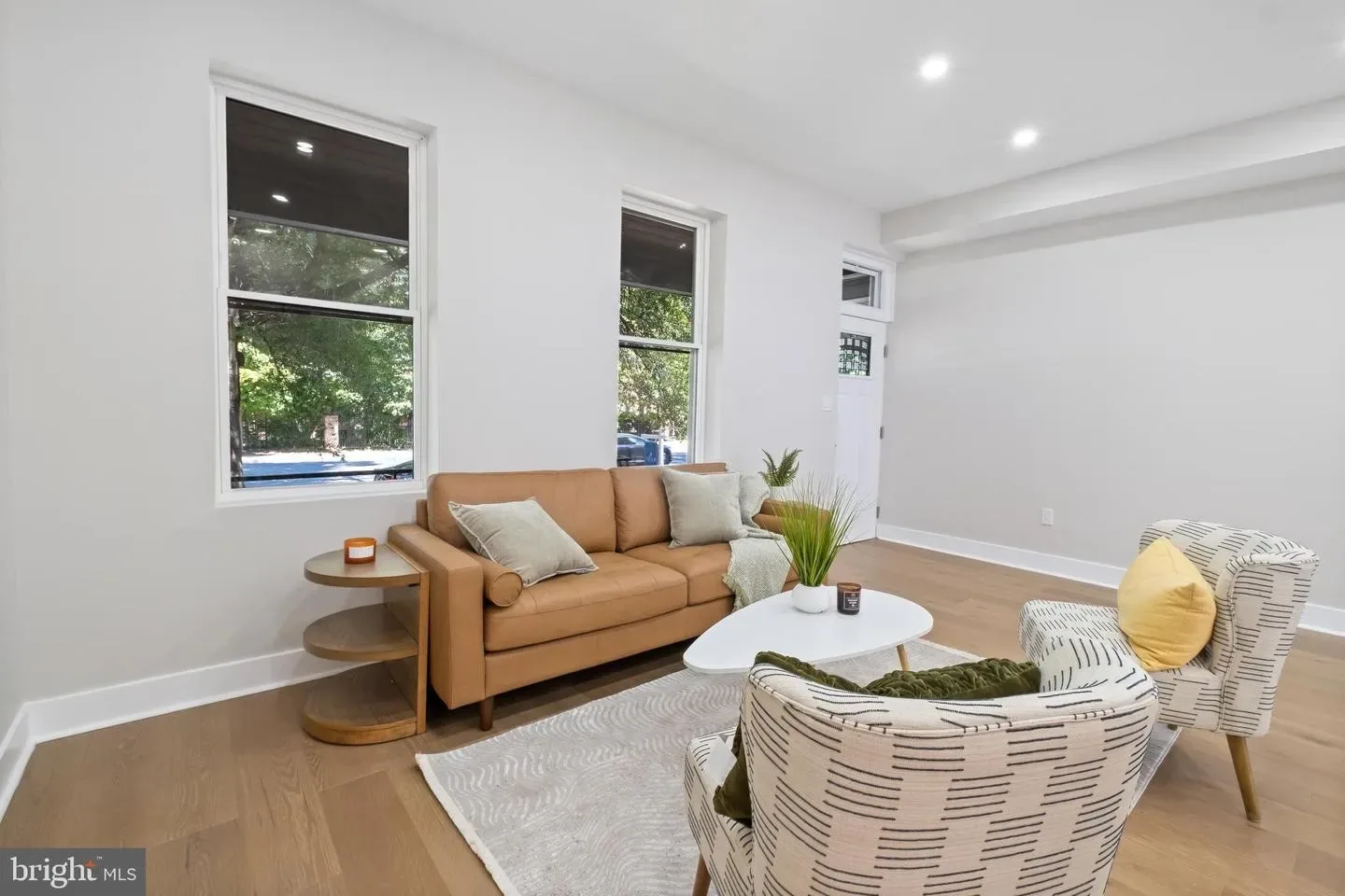 35 Michigan Avenue NE, Bloomingdale, Washington DC — Samantha Allen investment property — interior detail (photo 03)