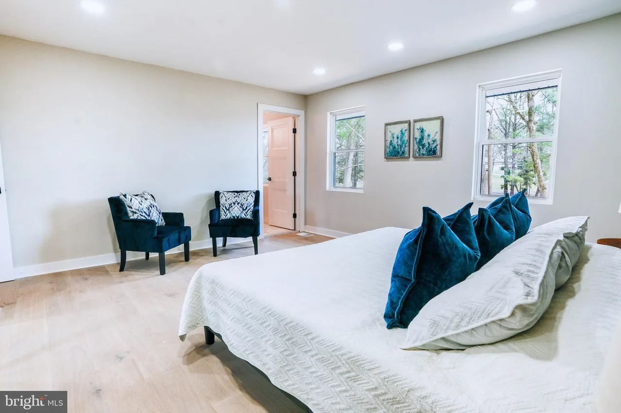 7600 Pindell School Road, Maryland — Samantha Allen DMV investment property — interior detail (photo 04)