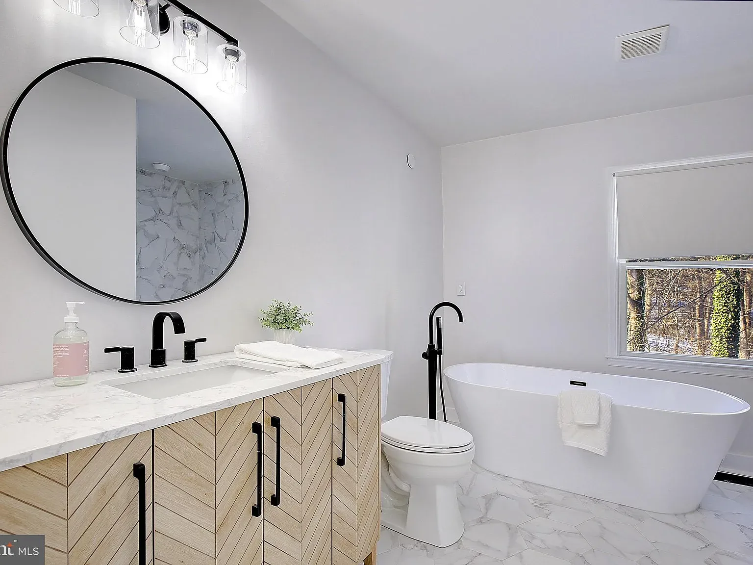 9100 Sam Owings Place, Maryland — Samantha Allen DMV investment property — interior detail (photo 05)